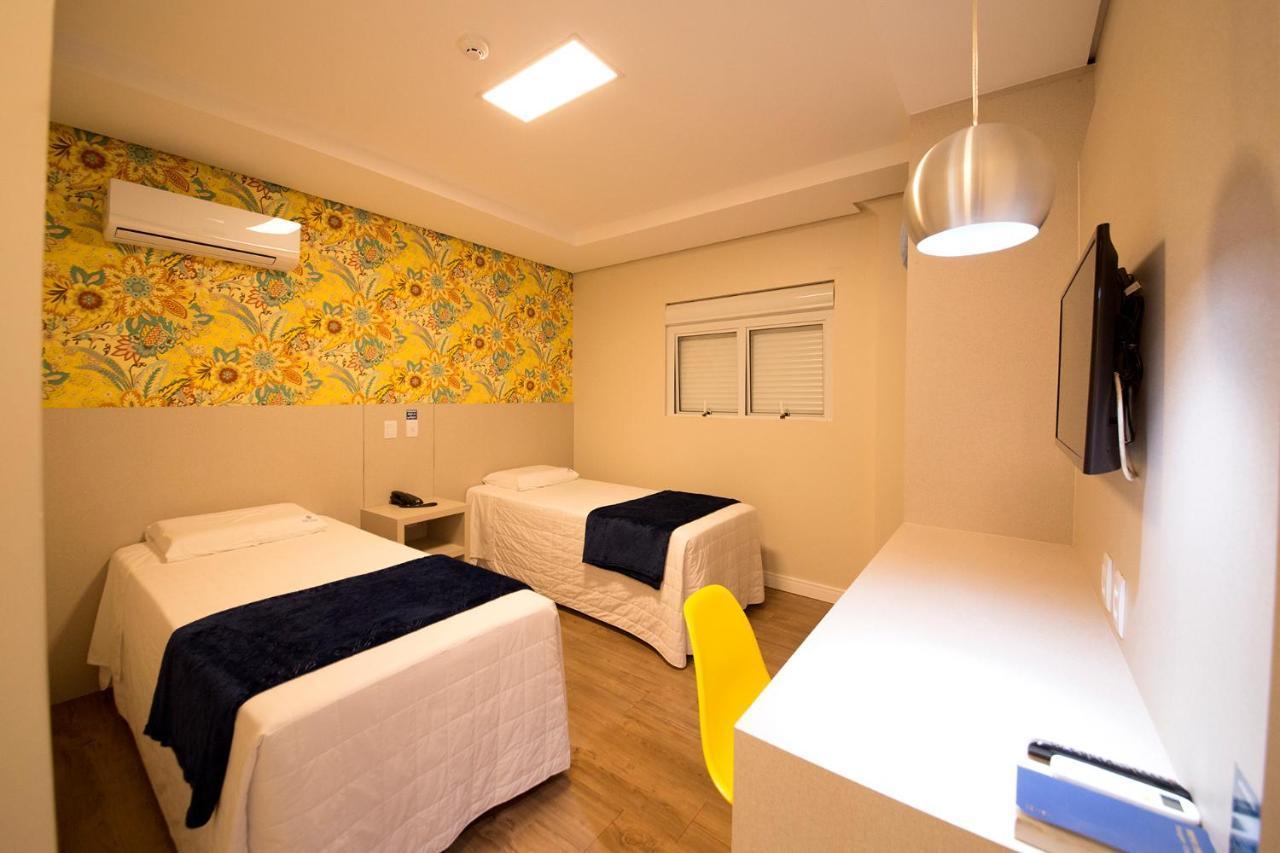 Hiber Hotel - Acesso A ชาเปโก ภายนอก รูปภาพ