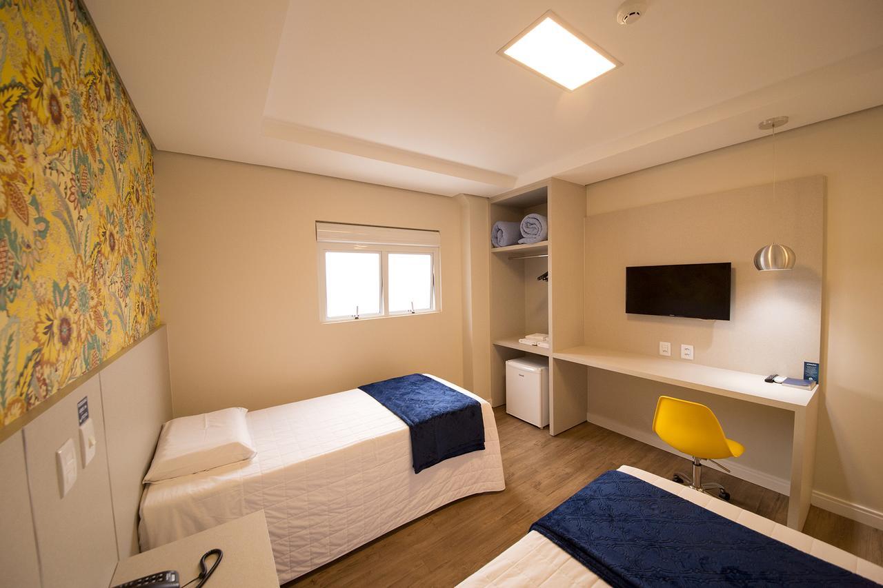 Hiber Hotel - Acesso A ชาเปโก ภายนอก รูปภาพ
